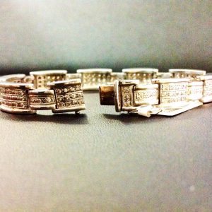 https://amajewellery.ca/wp-content/uploads/2017/04/Men-Diamond-Bracelet-33-300x300.jpg
