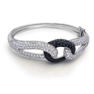https://amajewellery.ca/wp-content/uploads/2017/06/Silver-White-and-Black-Ring-36-300x300.jpg